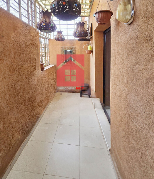 Appartement avec terrasse à louer-0