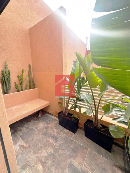 Appartement meublé avec terrasse à louer-0