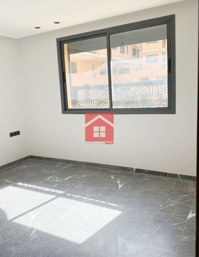 Duplex neuf avec terrasse à Louer