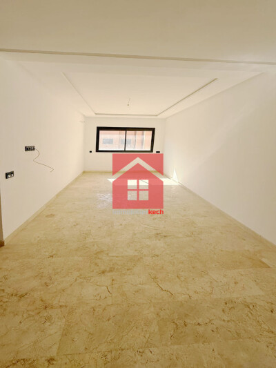 Appartement vide avec piscine à louer