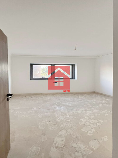 Neuf appartement avec terrasse à louer