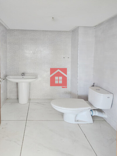 Bureau avec Deux Facades à Louer