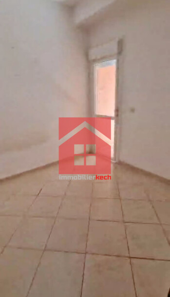 😍 Appartement avec balcon à Vendre 😍-3