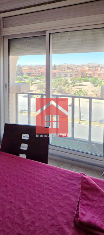 Bel appartement meublé avec terrasse à louer