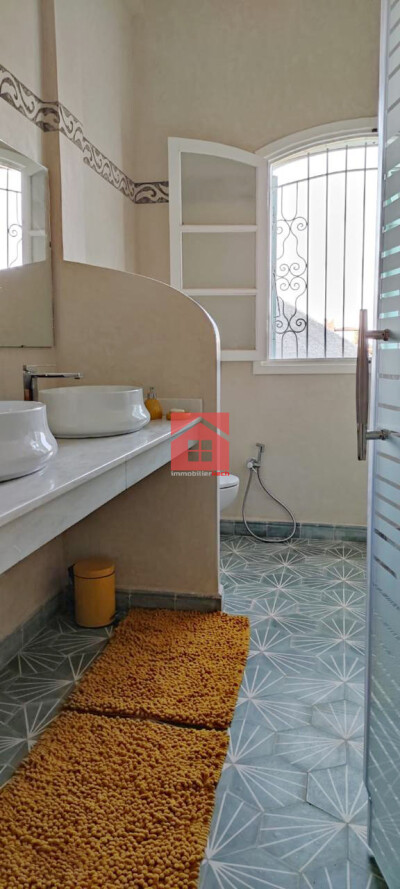 Villa de luxe😍 dans un cadre verdoyant et paisible avec piscine