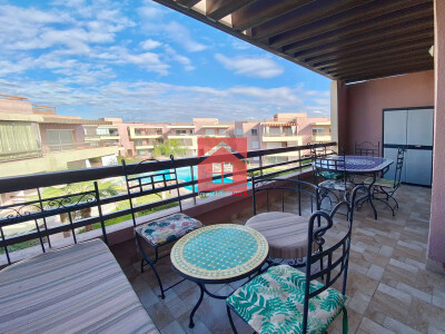 Appart avec terrasse et piscine à louer