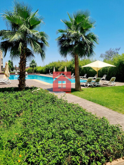 Appart avec terrasse et piscine à louer