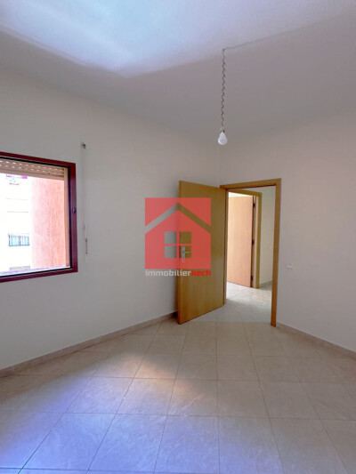 Appartement neuf avec balcon à louer