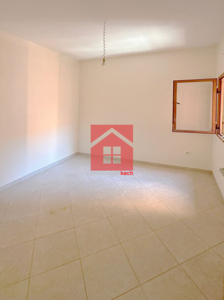 Appartement neuf avec balcon à louer-3