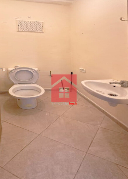 Appartement neuf avec balcon à louer-4