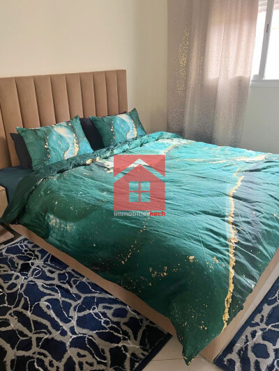 Bel appartement avec balcon à louer