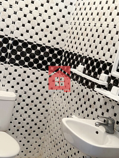 Bel appartement avec balcon à louer