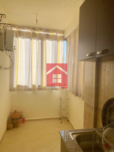 Bel appartement avec balcon à louer