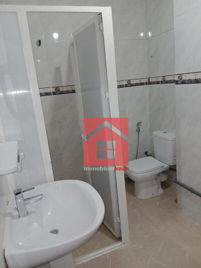 😍 étage villa  avec 2 balcons à louer 😍