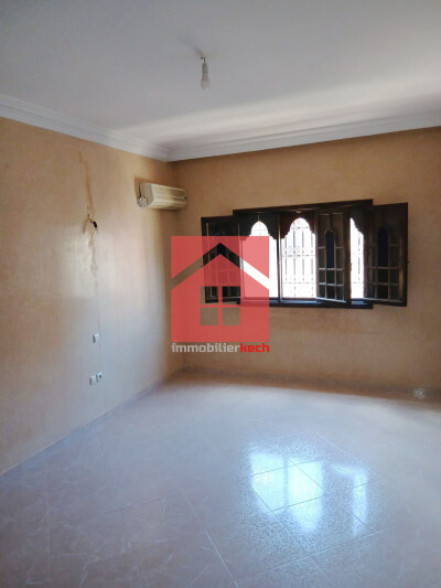 😍 étage villa  avec 2 balcons à louer 😍