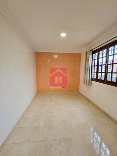 Elégante villa meublée avec piscine à vendre-7