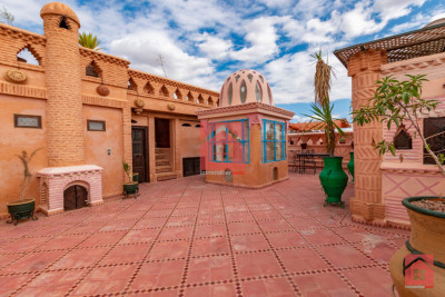 Magnifique Riad avec Piscine et Vue sur l'atlas