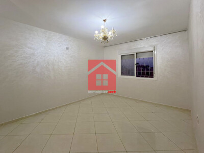 Appartement neuf avec balcon à louer