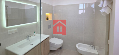 Moderne appartement meublé à louer