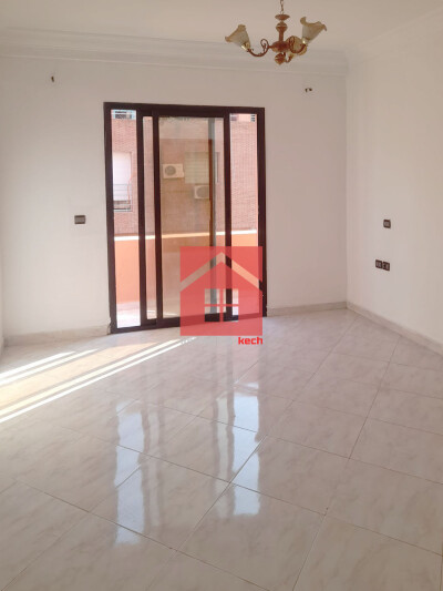 Neuf appartement avec 2 balcons à louer