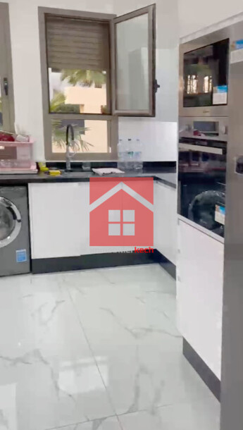 Villa moderne avec piscine à louer-5