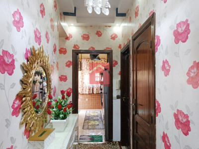 Bel Appartement avec Balcon