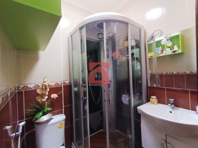 Bel Appartement avec Balcon